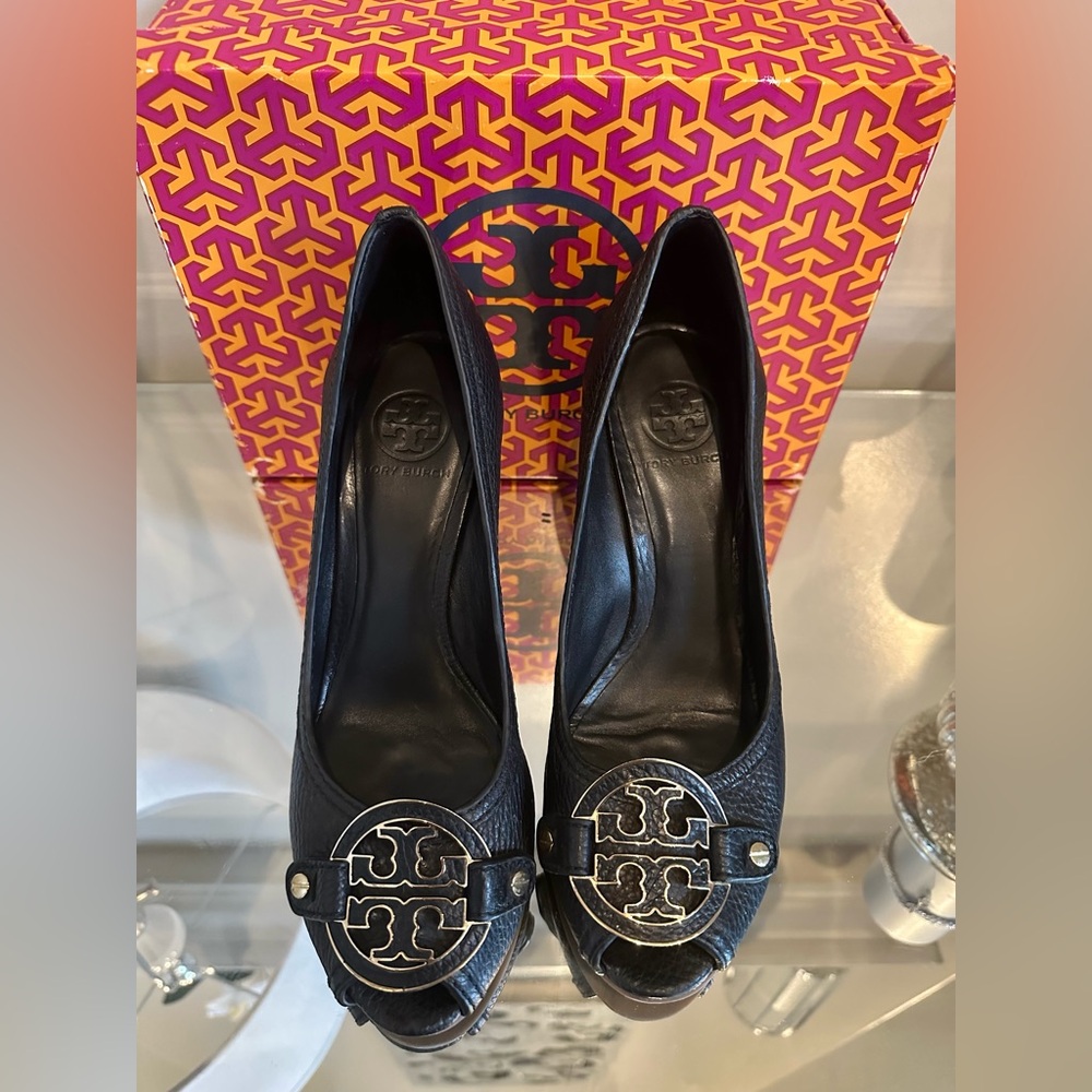 Tory Burch Black Leather Amanda High Wedge Open Toe Sandals 9.5